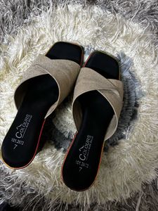 Sparkling Gold Slides - Chic &amp; Comfy