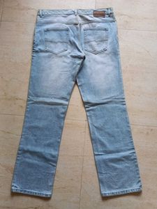 Light Wash Denim Jeans for Men