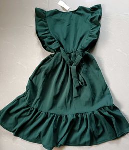 🇹🇭Chic Ruffle Sleeve Green Dress