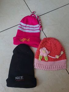 Combo of 2 woollen caps