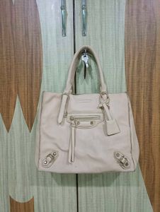 Elegant Beige Handbag