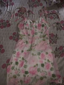 Floral Mini Dress - Perfect for Summer!