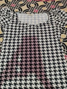 Chic Houndstooth Print Top