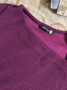 Chic Maroon Sleeveless Dress
