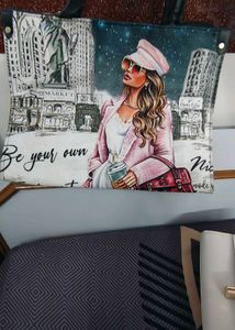 Fashionable New York City Print Shoulder Bag