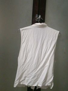 Chic Sleeveless White Button-Up Top