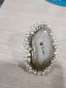 Natural stone finger ring