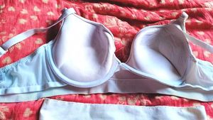 Comfortable Ribbed Bra and Panty Set