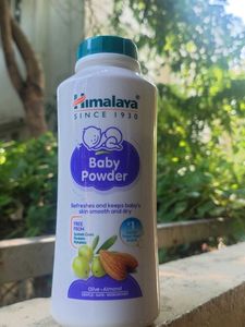Himalaya Baby powder