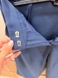 Navy Textured Capri Pants