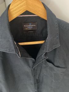 Men's Black Button-Up Shirt