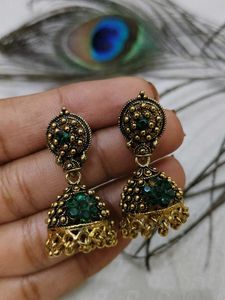 Green Jhumka☘️
