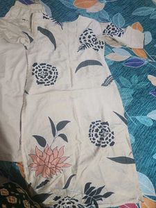 Women's Kurta pant set with Floral Print