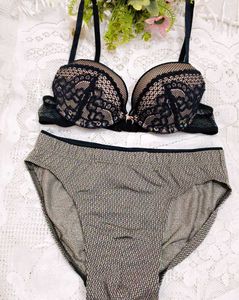 very sexy lace detail lingerie set