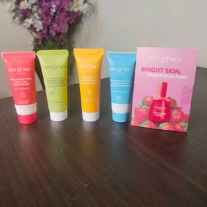Dot &amp; Key Skincare Miniature Set