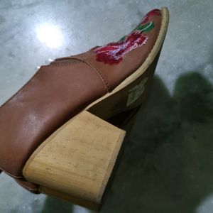 Ajio Brown Embroidered Boots