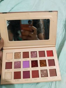Urban Decay Nude Eyeshadow Palette