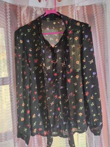 Chic Black Floral Print Tie-Front Blouse