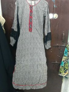 Striped Kurta with Lace Sleeves