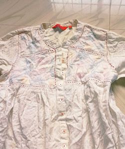 White embroidery Peplum Top🤍