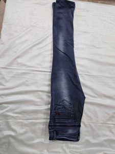 Stylish Blue Wash Jeans