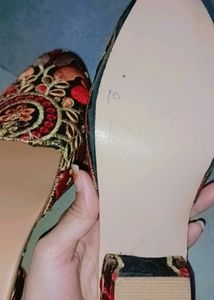New Sandel