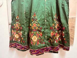 Floral embroidered kurta