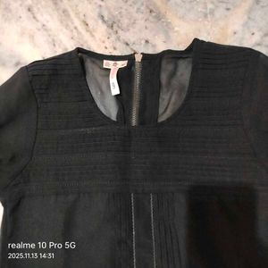 Chic Black Tunic Top