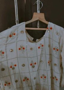 Elegant Green Embroidered Kurta