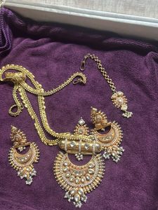 2gram gold &amp; kundan &amp; geru  polish &amp; a