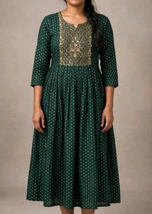 Golden Zari dot Ethnic kurti