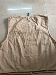 Lightweight Sleeveless Button-Up Top
