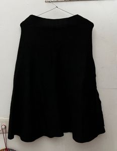 Elegant Black Skirt