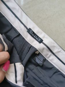 Chic Grey Cropped Pants