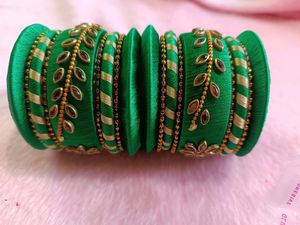 Green Kundan Thread Bangles Set
