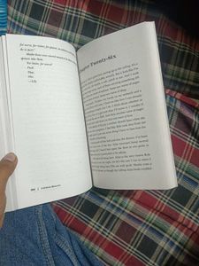 It Ends With Us by Colleen Hoover