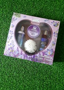PERFECT GIFT-BRYAN &amp; CANDY BATH AND BODY ESSENTIALS