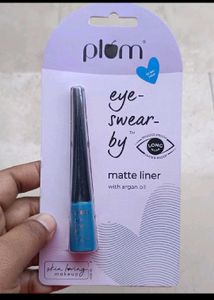 Plum Matte Eyeliner &amp; Face Care Set