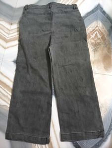 Stylish Grey Wide-Leg Denim Jeans