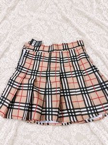 Beige Plaid Pleated Mini Skirt &amp; Free Gift