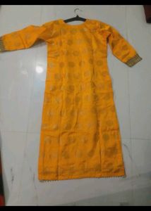Elegant Yellow Printed Kurta Set
