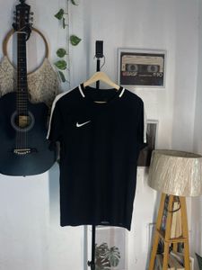 Nike Black T-Shirt