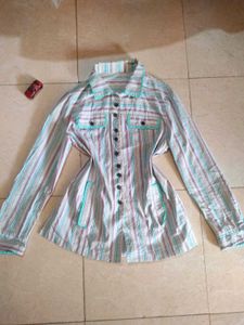 Y2K Striped Button-Up Shirt🦢🌟🪞