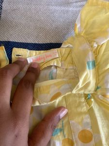 Brand: Budding Bees.. Size: 12-18 Months
