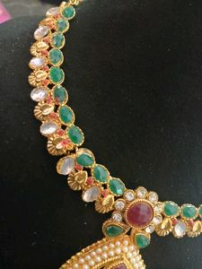 Exquisite Gemstone Necklace Set