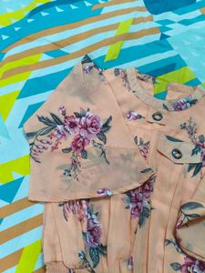 Floral Print Peplum Top cute