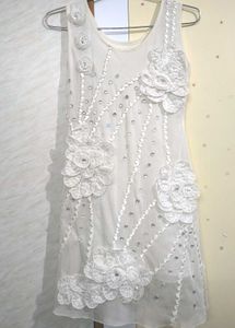 White Floral Applique Dress 🕊️