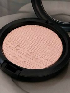MAC Extra Dimension Skinfinish Highlighter ❤️😍
