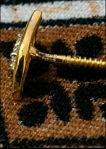 18 carat pure gold stud#fixed price