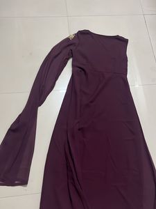❗️Price Drop❗️ Wine Colored Gown with Embel